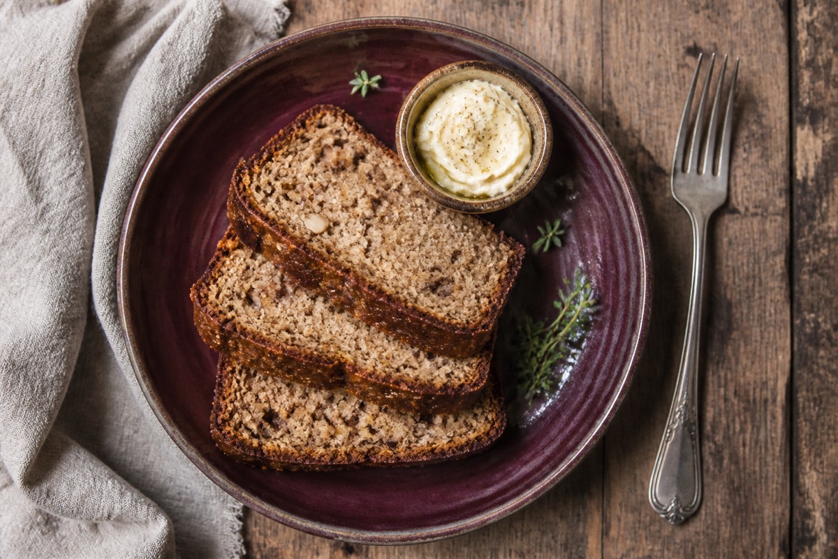 Flaxseed & walnut banana bread