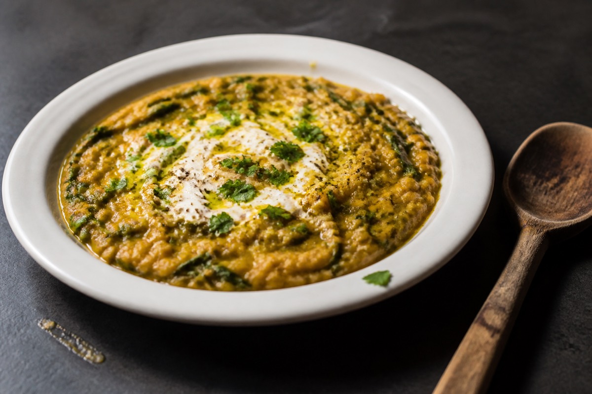 Buttery masoor dal with spinach & yogurt