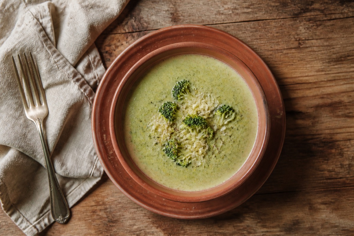 Broccoli & mature cheddar soup