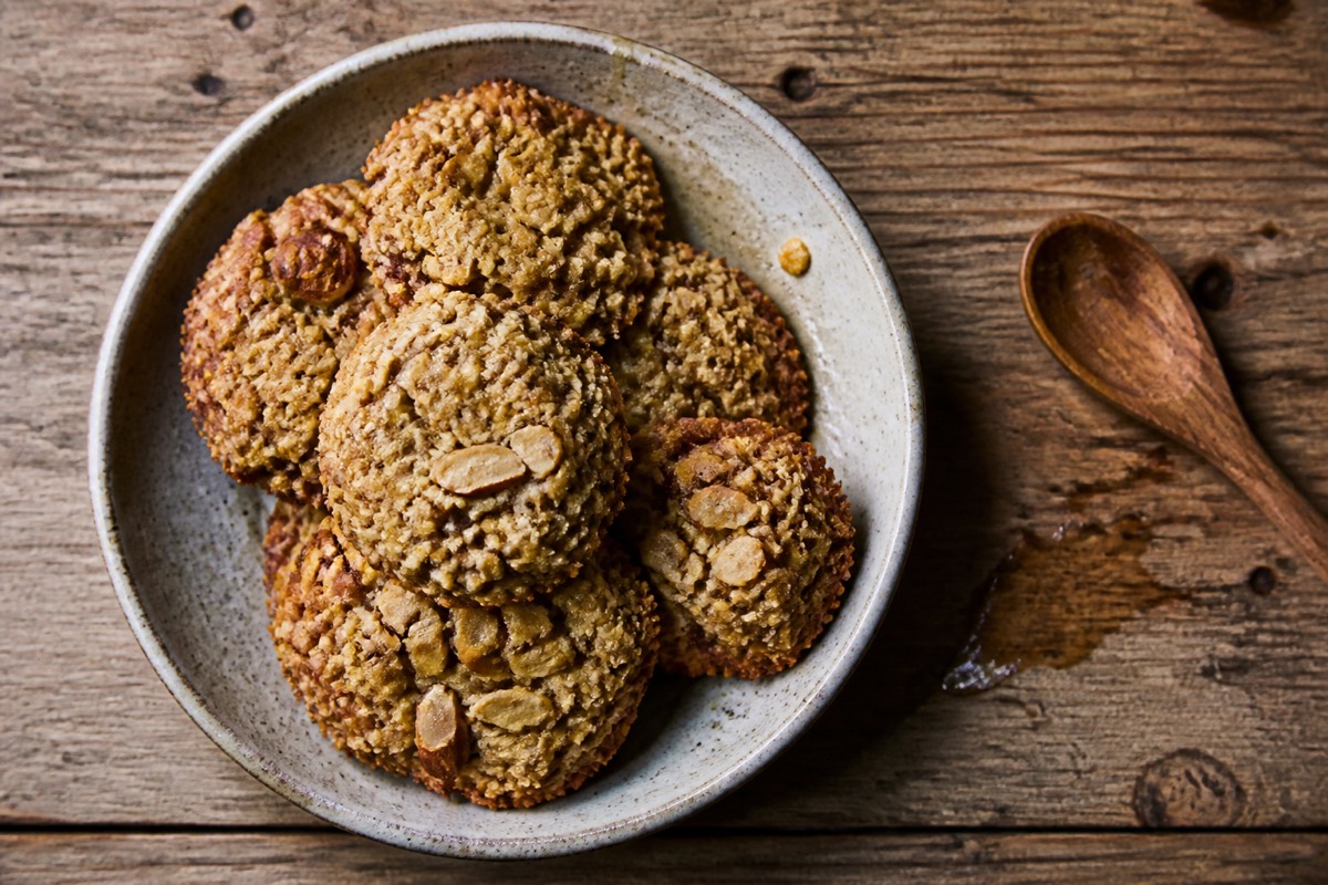 Oat & almond bedtime biscuits