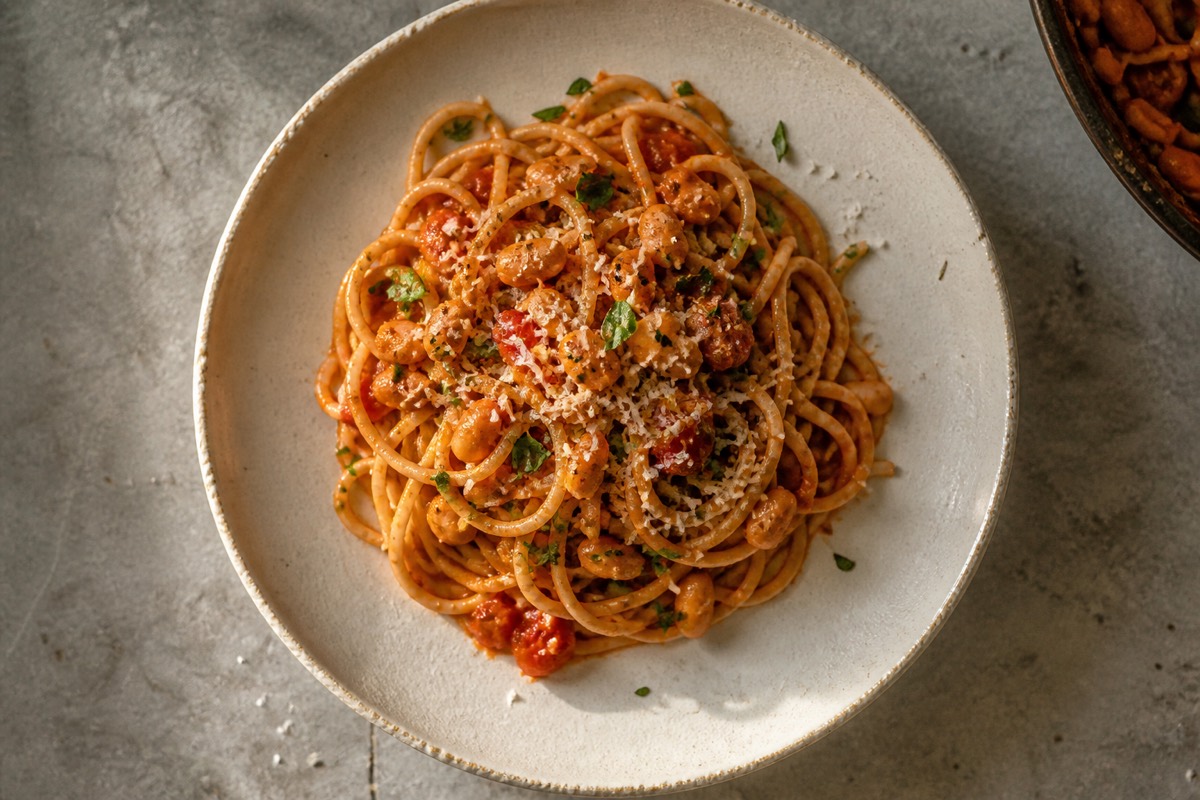 Spelt spaghetti with tomato, beans & a little nduja