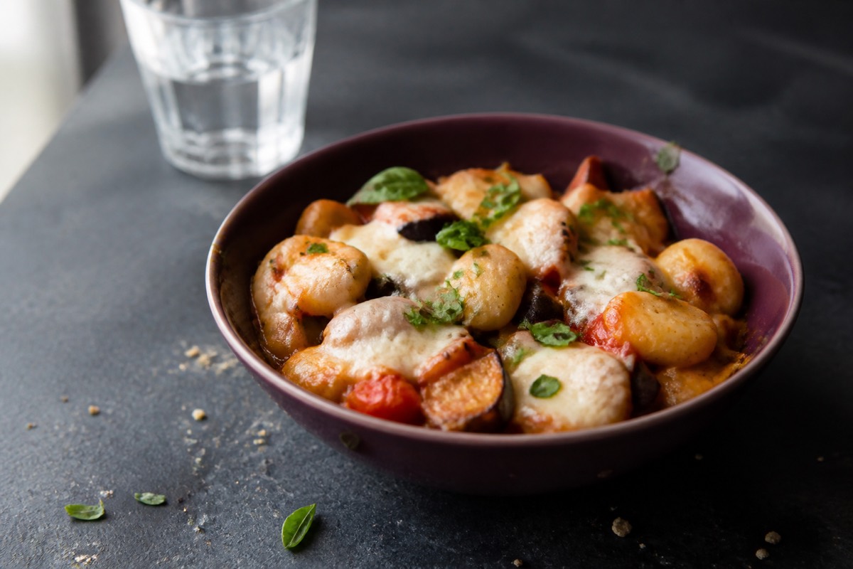 Baked gnocchi ratatouille with mozzarella