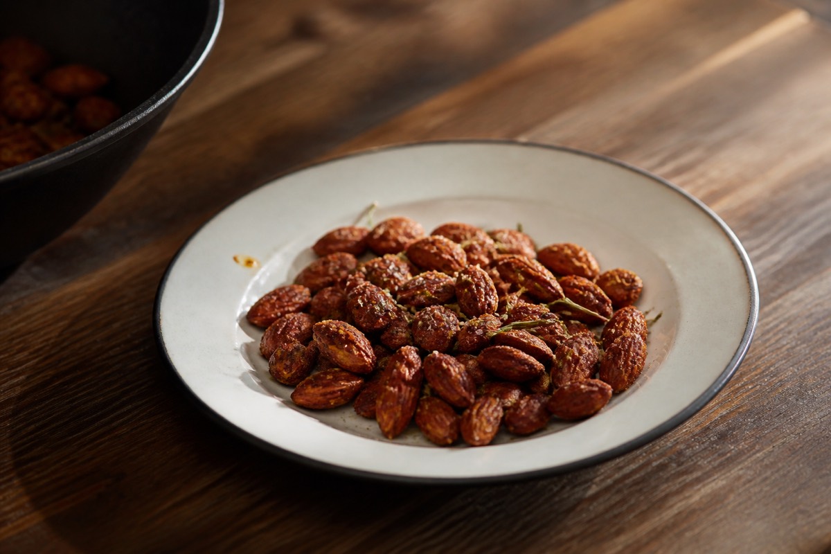 Smoked paprika & rosemary almonds