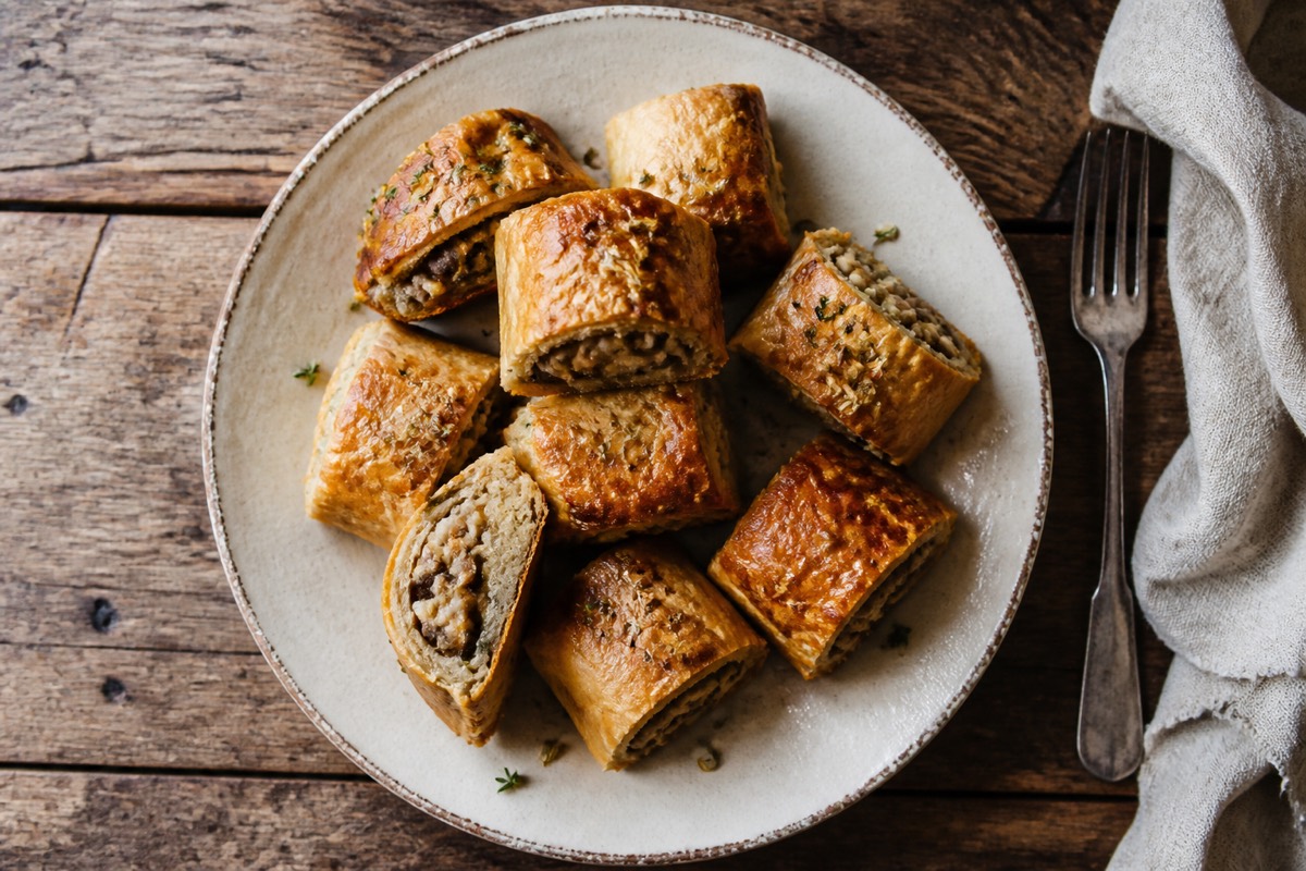 Veggie sausage rolls with fennel seed (picnic batch)