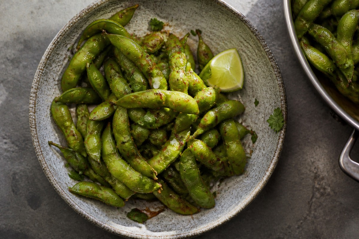 Chilli-lime edamame (five-minute standing snack)